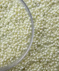 Mărgele Preciosa 10/0 cod 16286 galben perla ambalaj angro, perlă, ideale pentru broderii mari și ateliere handmade.