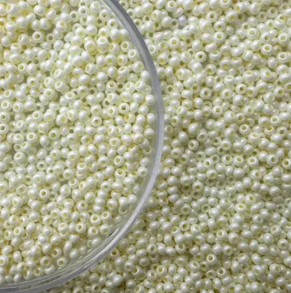 Mărgele Preciosa 10/0 cod 16286 galben perla ambalaj angro, perlă, ideale pentru broderii mari și ateliere handmade.