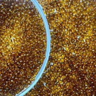 Mărgele Preciosa 10/0 cod 10090 cafeniu transparent ambalaj angro, perlă, ideale pentru broderii mari și ateliere handmade.