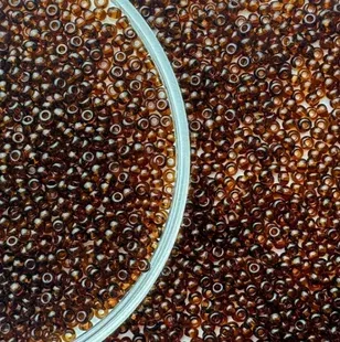 Mărgele Preciosa 10/0 cod 10110 cafeniu transparent ambalaj angro, perlă, ideale pentru broderii mari și ateliere handmade.