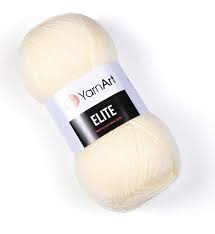 Fir YarnArt Elite galben 226, moale și uniform, ideal pentru haine tricotate, eșarfe și păturici handmade.