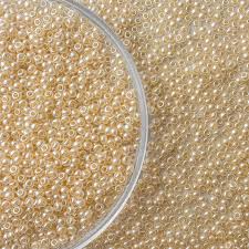   Mărgele Preciosa 10/0 cod 47112, ambalaj angro,lucios, ideale pentru broderii mari și ateliere handmade.