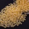 Mărgele Preciosa 10/0 cod 37386 galben perlă ambalaj angro, perlă, ideale pentru broderii mari și ateliere handmade.